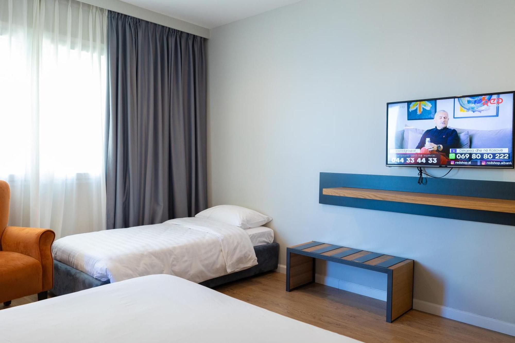 Duka Hotel Vlora Kültér fotó