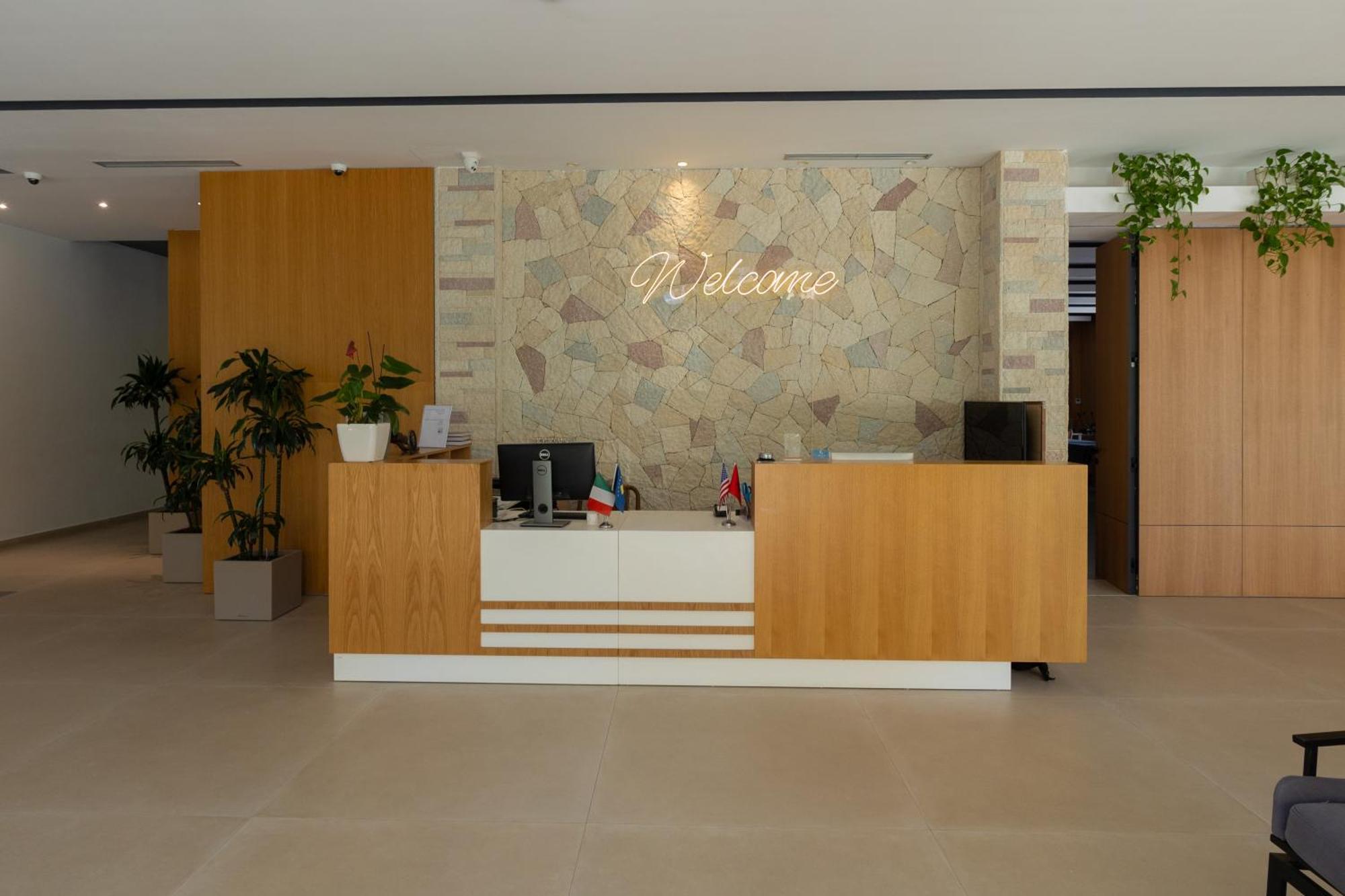 Duka Hotel Vlora Kültér fotó