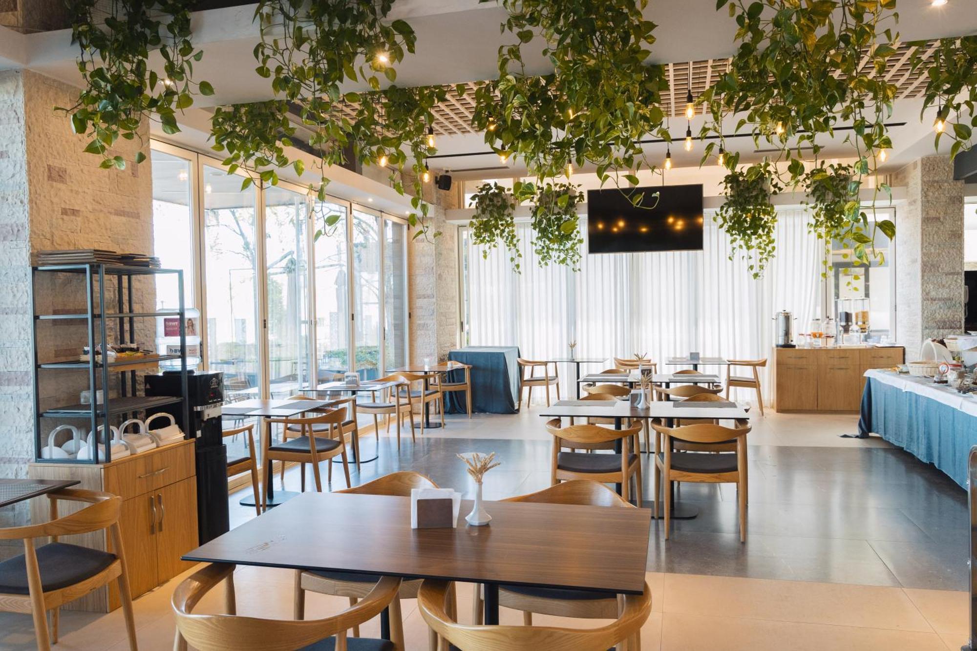 Duka Hotel Vlora Kültér fotó